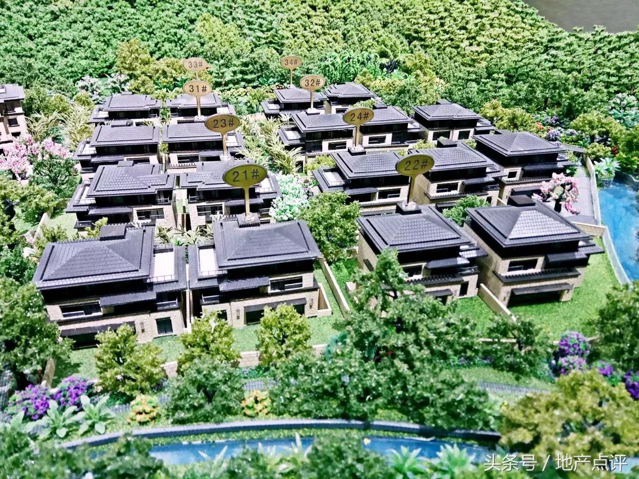 开间10.6米进深8.5米,开间10.6米进深10.5米一层