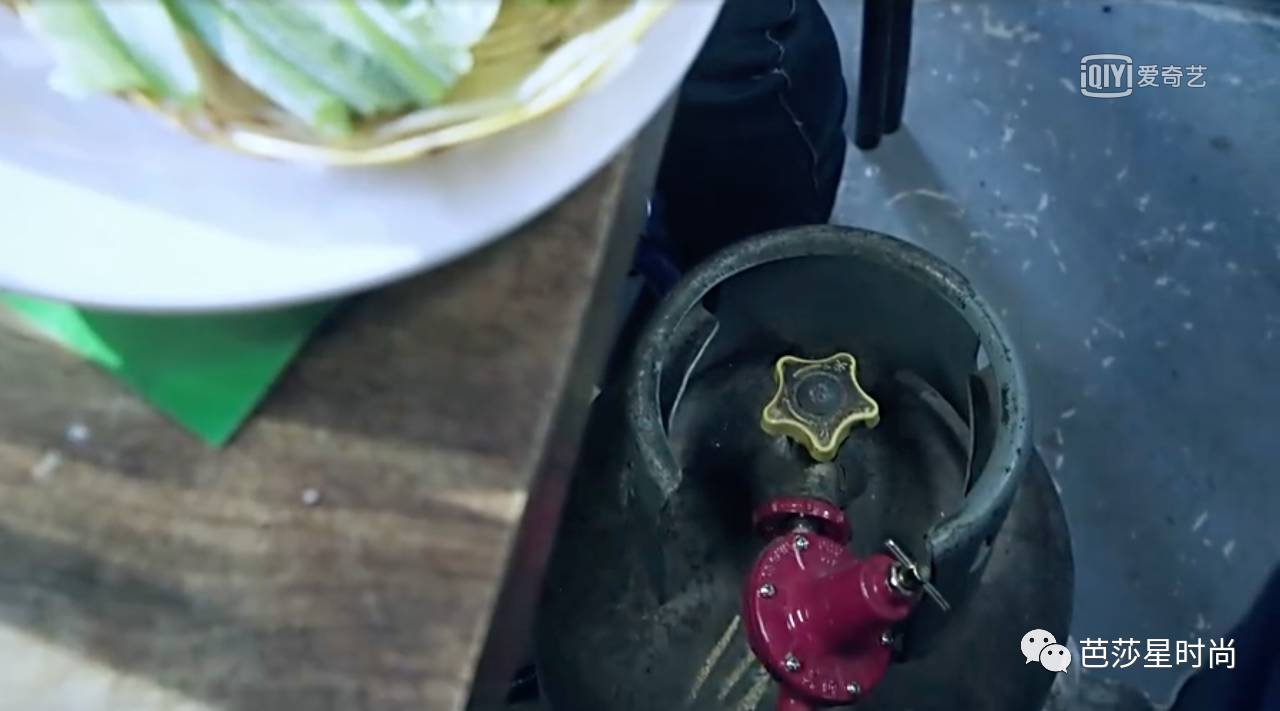 这一次,医疗电视剧可不止是医生们在谈恋爱了!