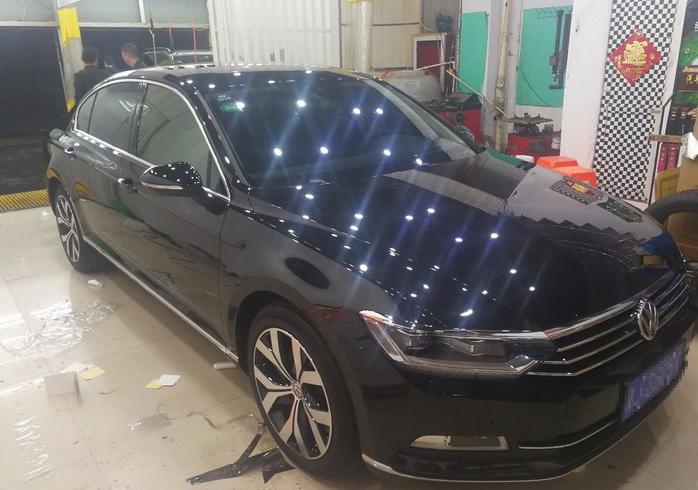 迈腾380尊贵哪里有现车,迈腾380尊贵版车展