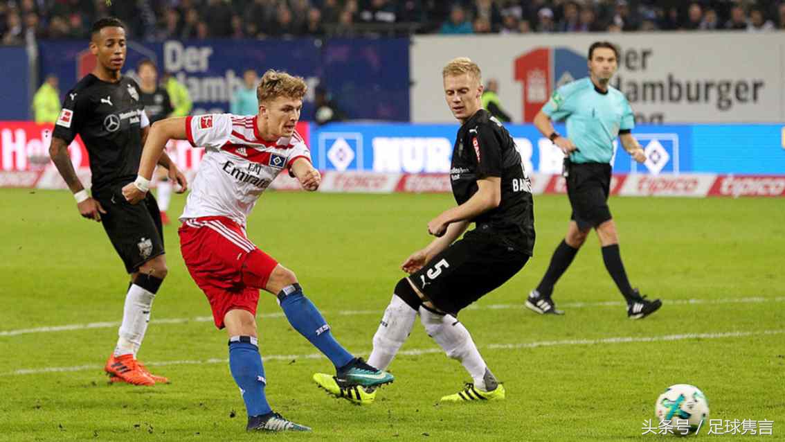 德国小妖火箭进入第一球,进第一个球同时白球进洞