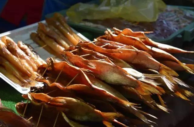 坐火车穿越俄罗斯西伯利亚,欧洲火车途经小镇