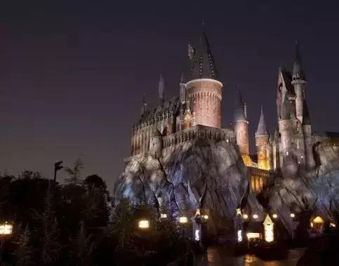 首家皇马主题公园将开业,皇马主题人工岛