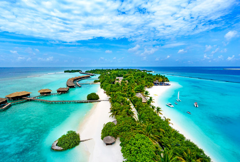 满月岛旅游攻略,满月岛和马尔代夫岛哪个好
