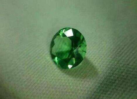 三步教你辨别水晶真假,如何辨别水晶真假只需两招