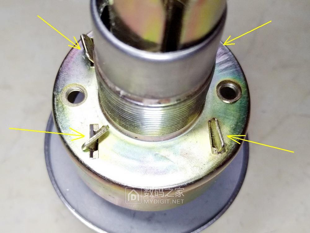 球形锁坏了怎么从木门上拆下来,室内门球形锁怎么拆