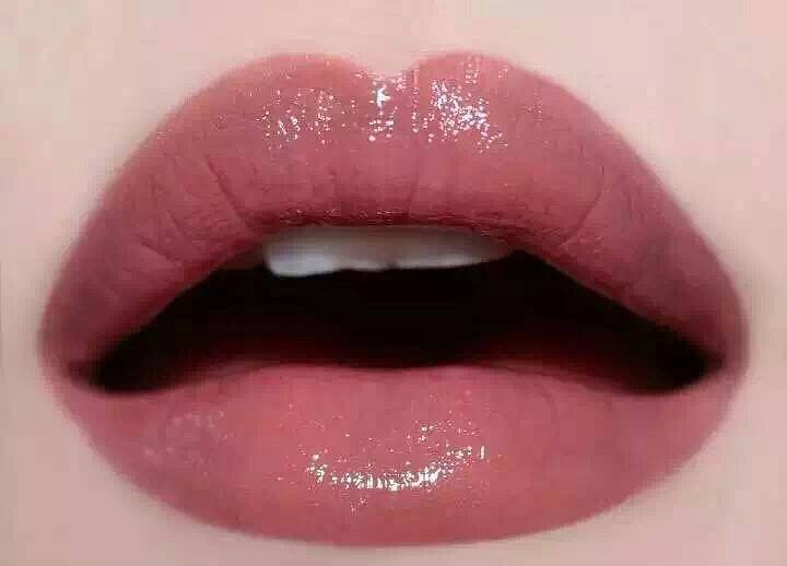 纹绣唇部豆沙色,唇部精华豆沙色