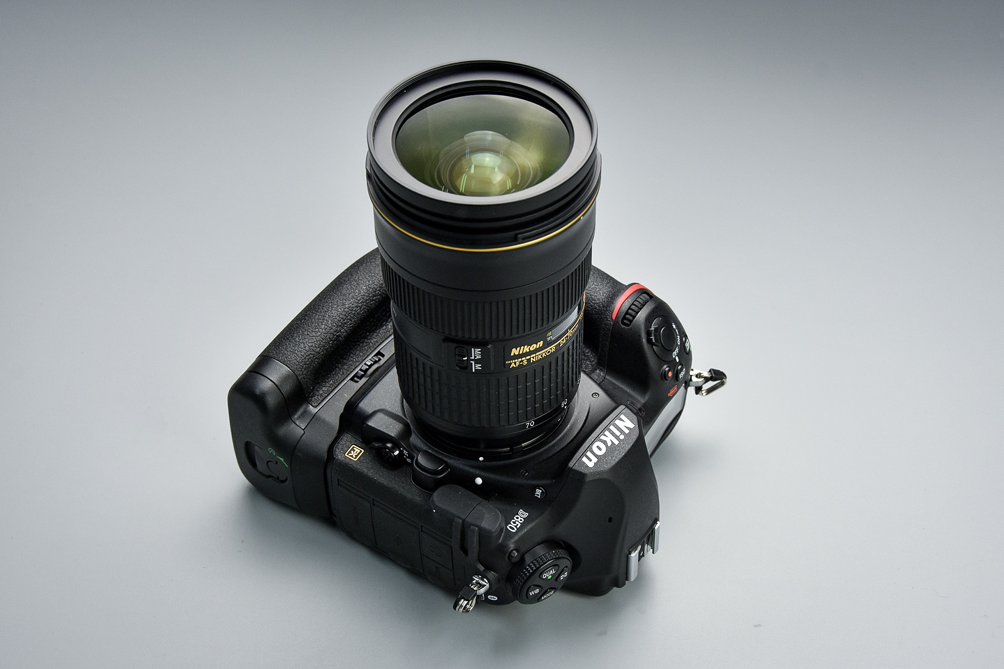 尼康d850选择首次曝光,尼康d850可以碾压同价格的微单吗