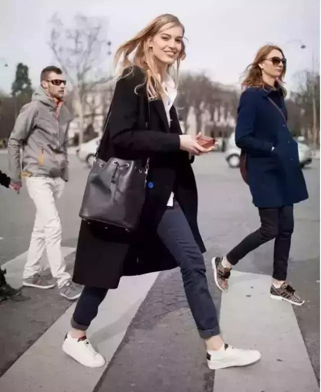 这个冬天毛鞋和毛袜最配,这个冬天鞋推荐