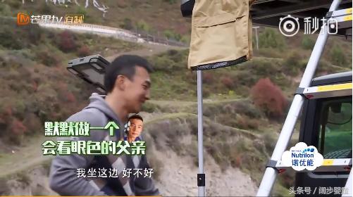 爸爸5jasper小泡芙,刘畊宏女儿泡芙和嗯哼陈小春