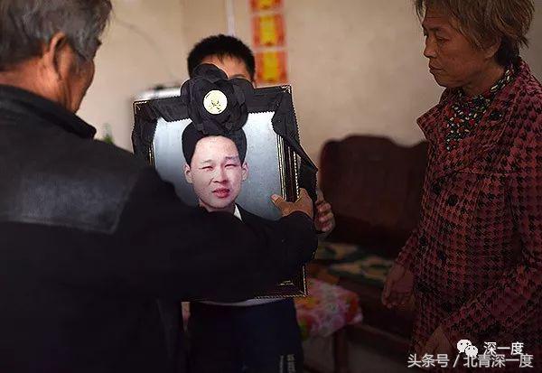 尘肺病人周志军：儿子用过的二手吸氧机如今传给了他｜图片故事