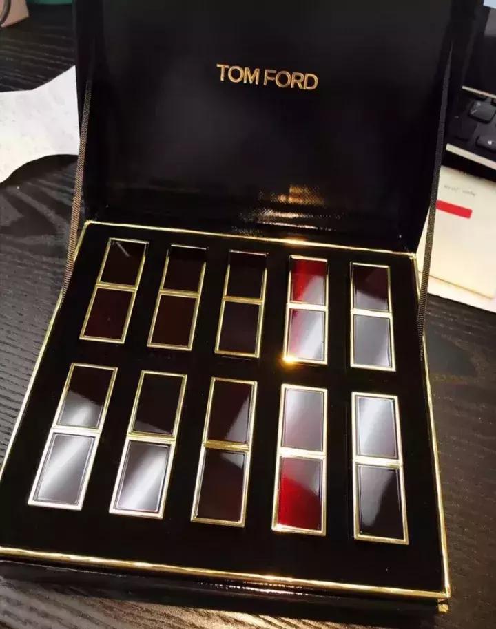 晒男友送的口红,晒男朋友的口红