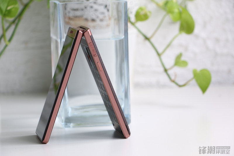 金立翻盖天鉴w909,金立天鉴w909是老人机吗