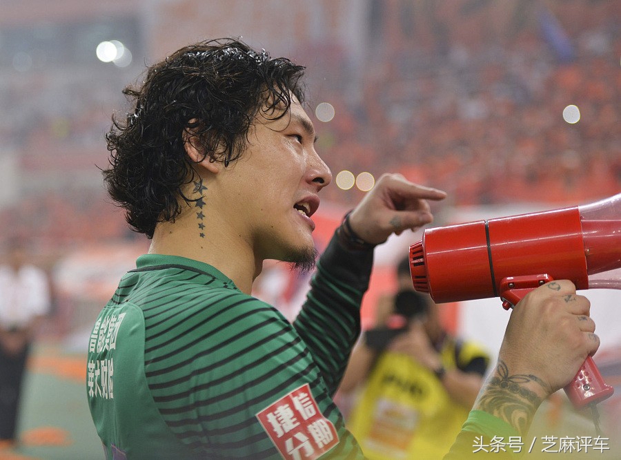 众望所归！恭喜颜骏凌斩获中超最佳门将，王大雷再度落选