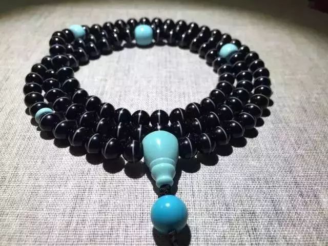 地摊手串为什么便宜,十种手串都是地摊货