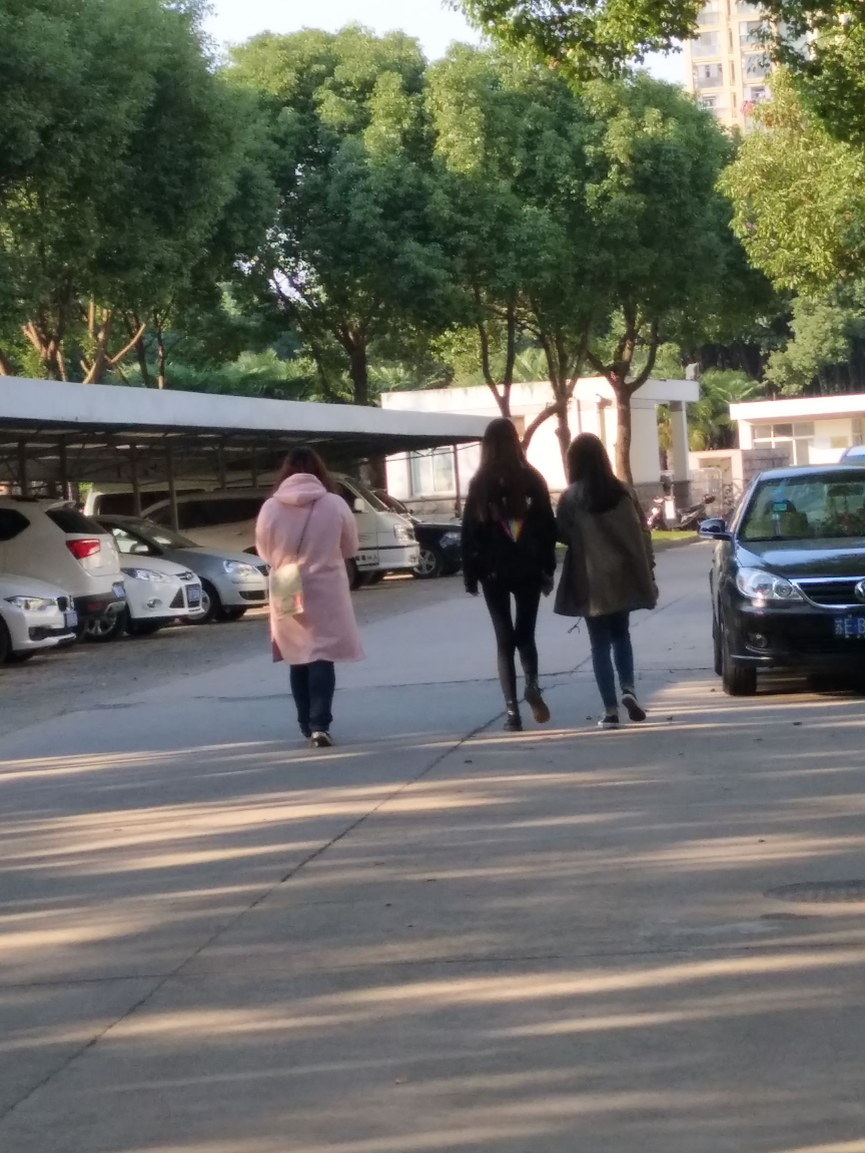 一衣多穿搭配羽绒服,一衣多穿舒适夹克