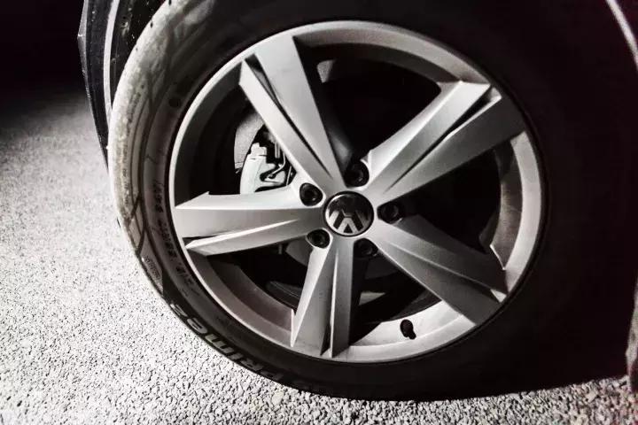 甲壳虫敞篷版试驾,敞篷版甲壳虫优缺点