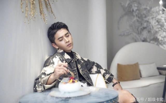 采访陈若仪高清,陈若轩采访说到王一博