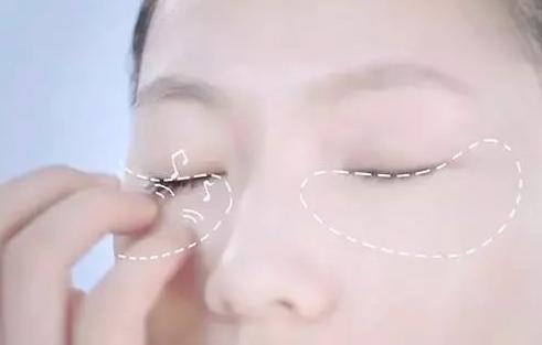 丸美眼膜的正确使用方法视频,眼膜贴的正确使用几天贴一次