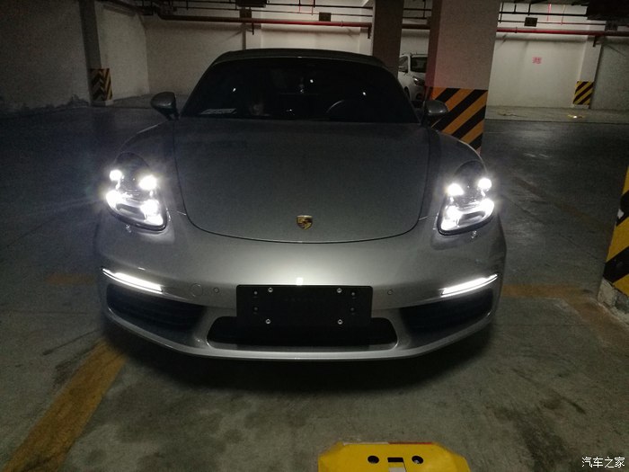 地下车库偷保时捷是哪个电影,718caymangts银色