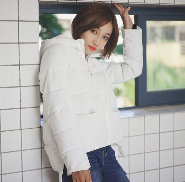 韩国羽绒服穿搭高级秋冬,冬季长款羽绒服韩系穿搭