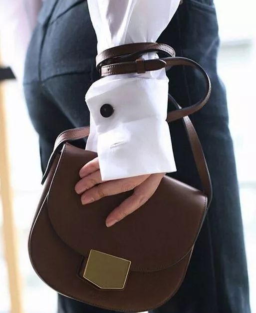 月薪5000的我是怎么存钱买房的,月入多少穿得起celine