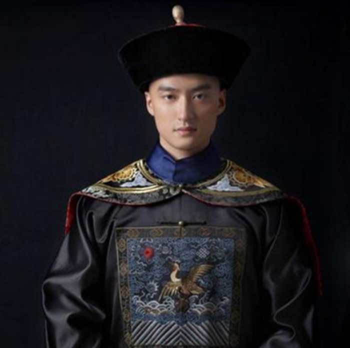 慈禧为让同治皇帝成材，找了四位大贤为帝师，个个都是人中龙凤