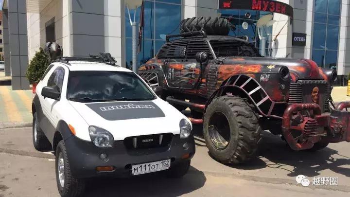 骞磋交浜虹殑绗竴鍙伴潪鎵胯浇寮弒uv,鑰愮敤搴﹀拰鎿嶆帶鎬ф渶濂界殑suv