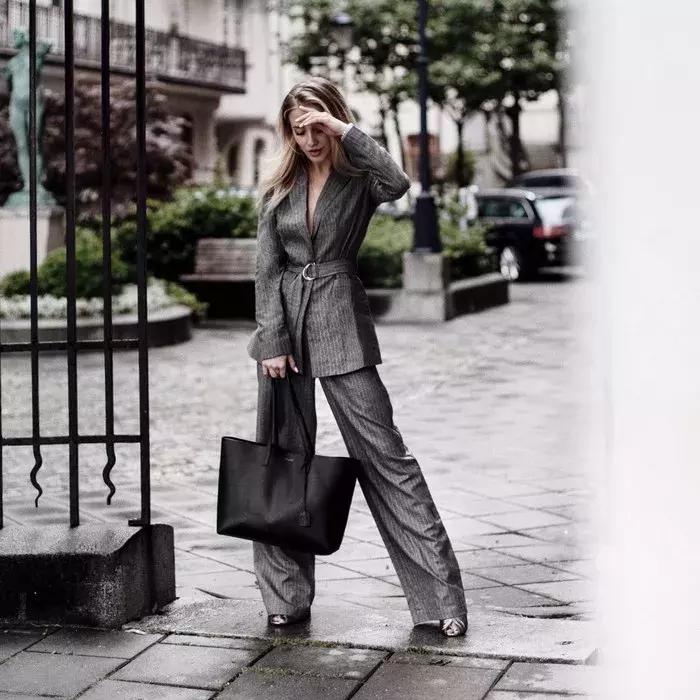 身高只有152cm的她用高衣Q惊艳了世界！