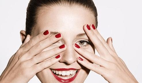 有红血丝过敏的用什么保湿,怎样才能祛除红血丝改善过敏