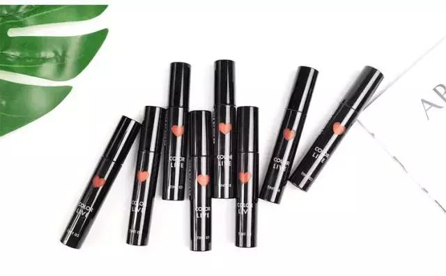 圣诞限定款口红试色,好物推荐口红便携