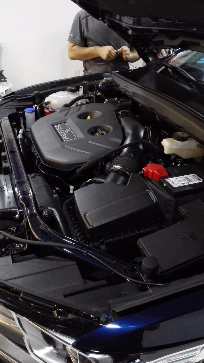 金牛座和宝马5系驾乘感受,福特金牛座与a6驾乘感受