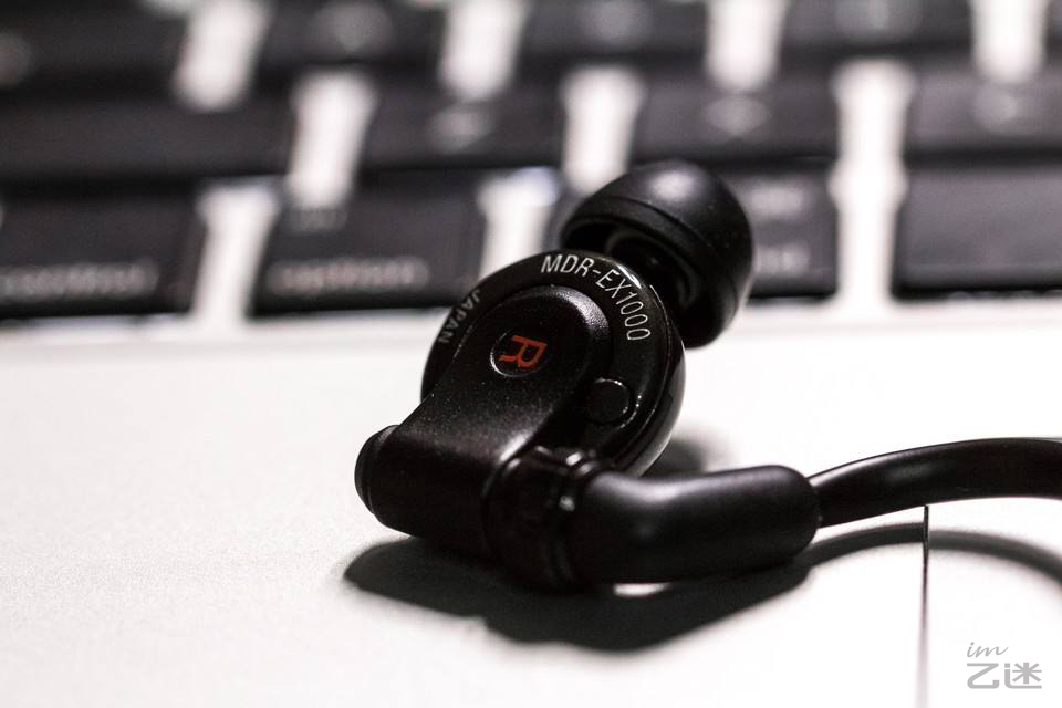 不就是个膜，凭啥卖1万多？8家旗舰动圈耳塞盘点