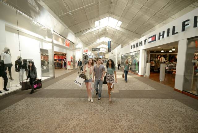 美国奥莱购物攻略,美国东部奥特莱斯购物实拍