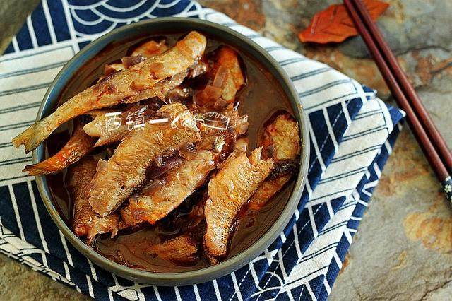 不用很费事就能做的家庭自制罐头，吃一块感觉年轻了二三十岁！