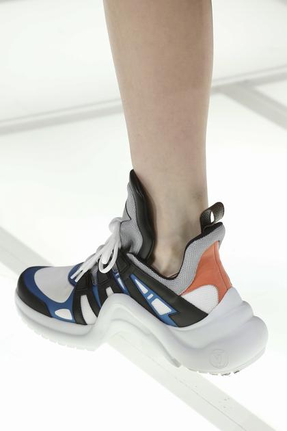 想不到一双老爹鞋也能撑起你整个衣橱