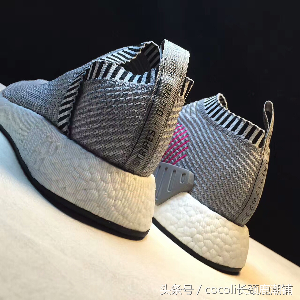 盘点那些年穿过的鞋子,袜子鞋什么时候开始流行