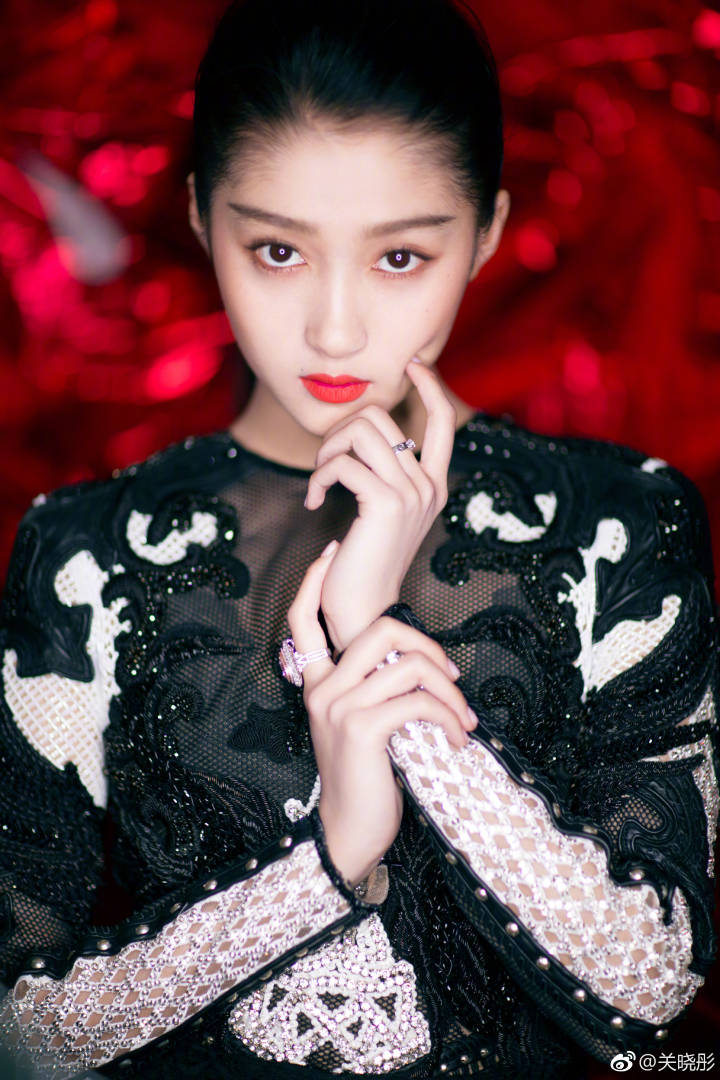 鹿晗关晓彤,鹿晗叫关晓彤小怂的视频