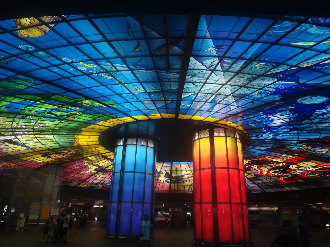 台湾环岛游15天跟团,台湾高雄六合夜市