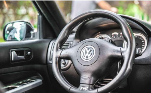 1万5左右的大众宝来,1万块钱买了辆大众宝来