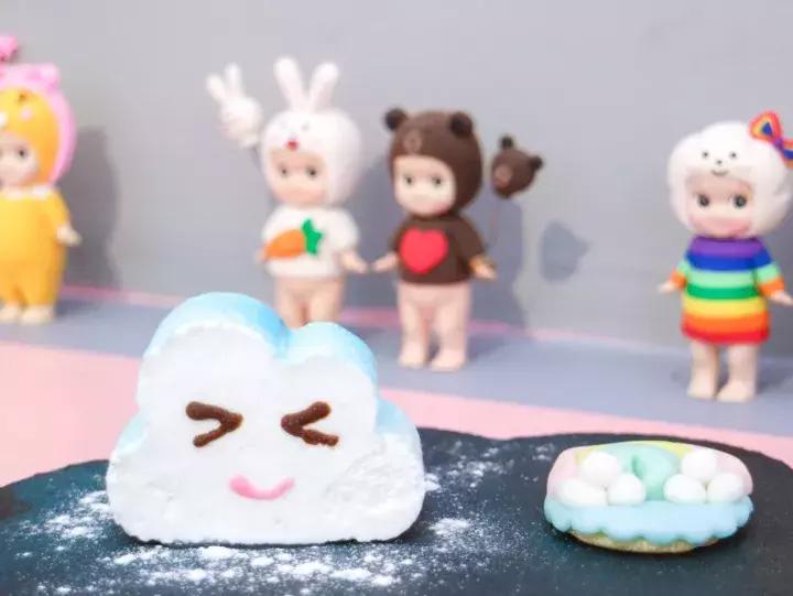 纪梵希37丝绒限定,甜品界品牌