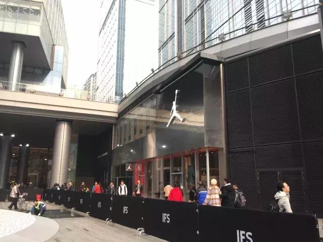 你一般去哪购物,你都在哪买鞋的