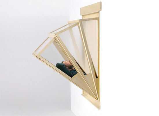 被窗户吓到,小朋友看到窗户吓哭了