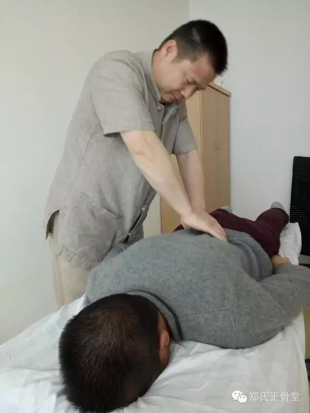 郑伟荣正骨推拿店在哪,正骨郑伟荣