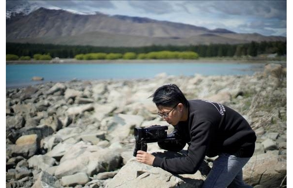 十年婚拍视频路终遇轻巧神器专访婚礼MV开创者汤池