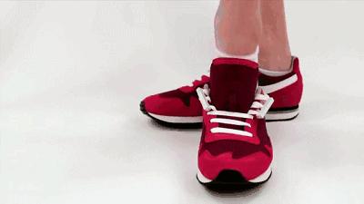 着急起来，一秒帮你解开紧勒的扣子