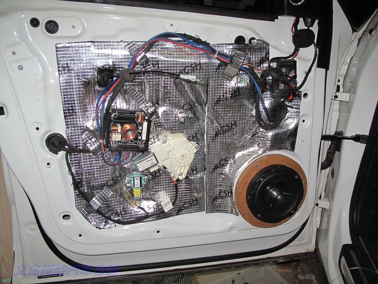 奥迪q5音响喇叭,奥迪q5原装喇叭升级