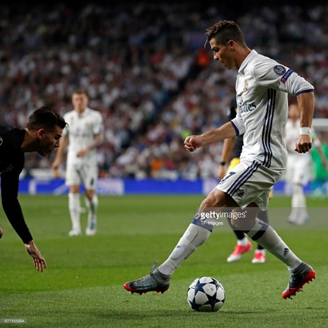 哪款足球鞋质量好不开胶,最适合亚洲脚型的足球鞋推荐