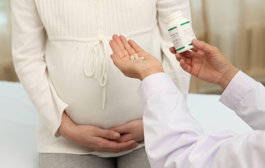 出现先兆性流产怎么办,早期先兆流产保胎的风险大吗