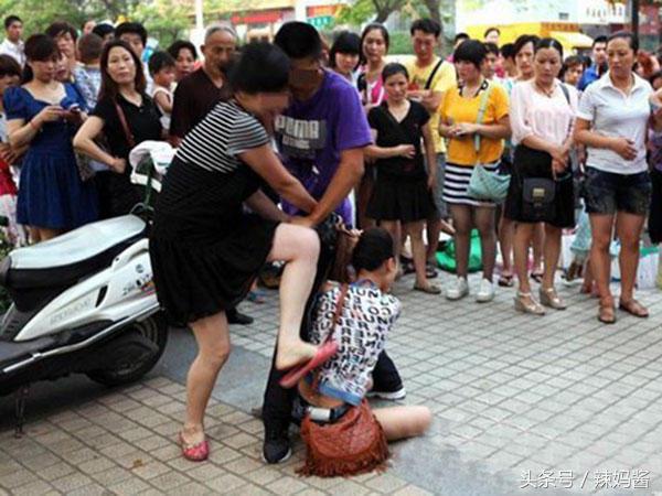 孕妈5个月胎儿死于腹中，皆因老公拳打脚踢，医生怒骂“*兽禽**”！