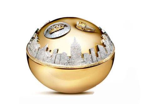 我老公从来不敢碰我的化妆品,不能碰老婆的化妆品